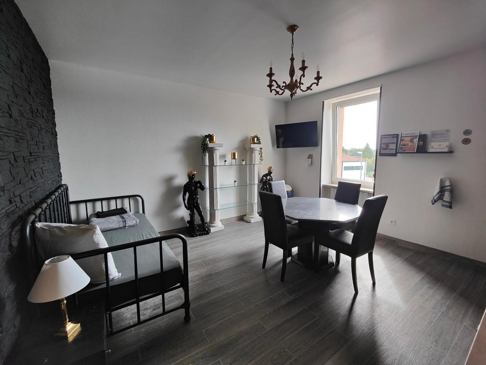 Private & Comfortable Apartments Puttelange-aux-Lacs Bagian luar foto