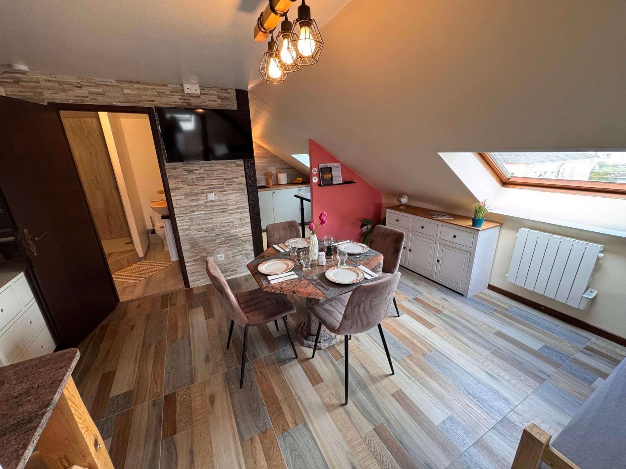 Private & Comfortable Apartments Puttelange-aux-Lacs Bagian luar foto